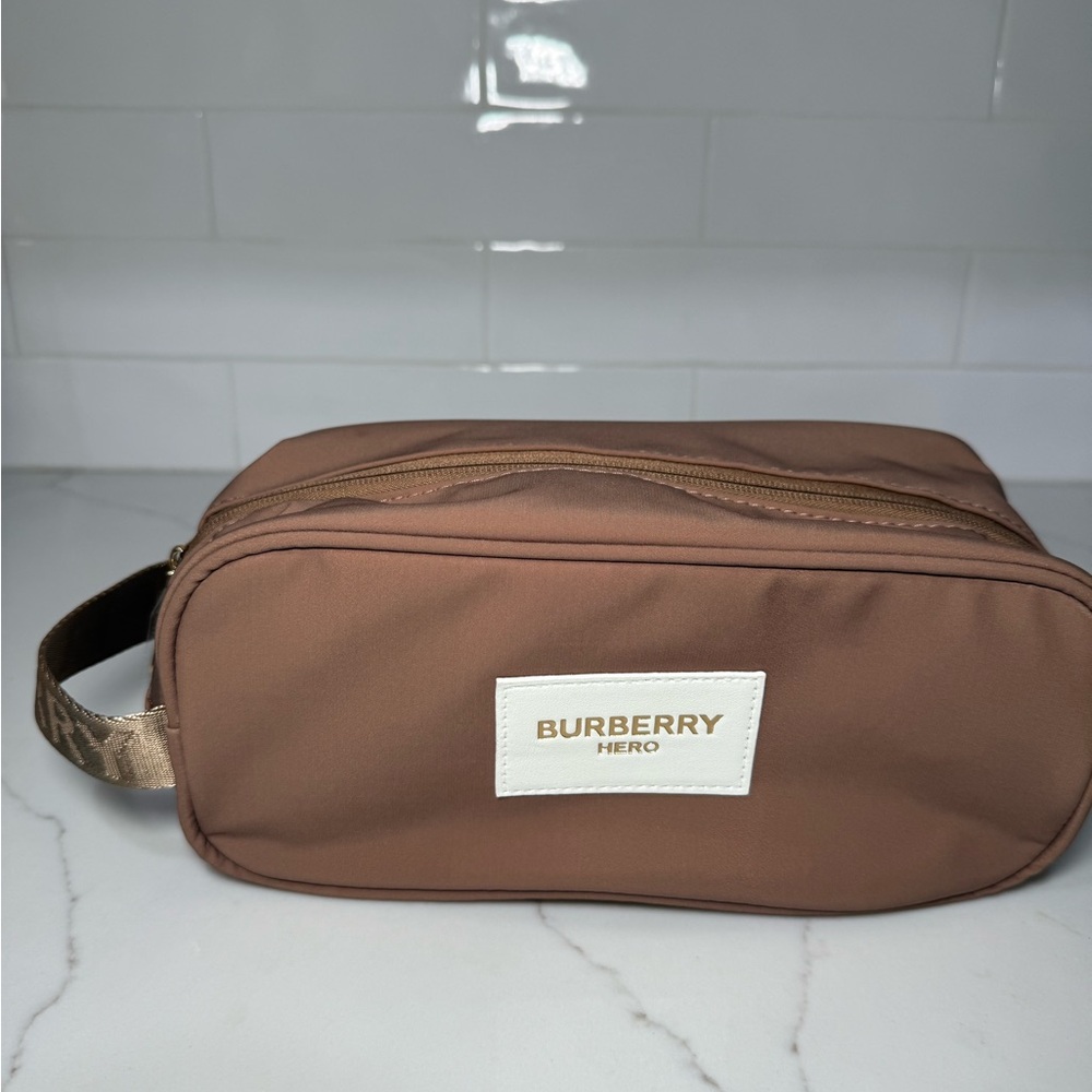 Burberry Hero GWP Toiletry Bag